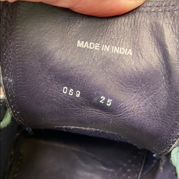 Cole Haan Chukka Boot Winterized Colton Leather and Suede‎ Wood Heel Size 9 Navy - Picture 10 of 13